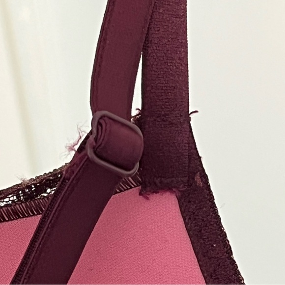 VS PINK The Date Push-Up Bra - Picture 4 of 6